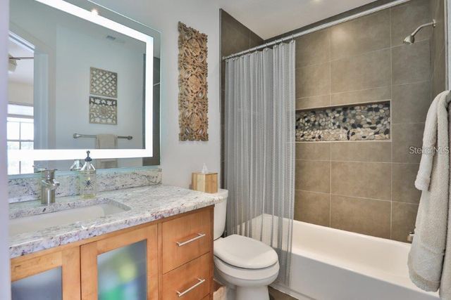 3355 W WYOMING CIRCLE, Tampa, FL 33611