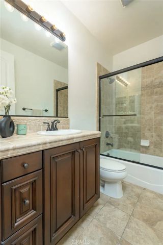 21929 Cortina, Chatsworth, CA 91311