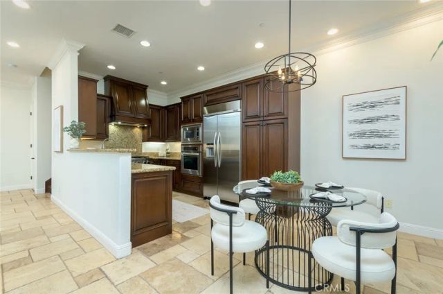 21929 Cortina, Chatsworth, CA 91311