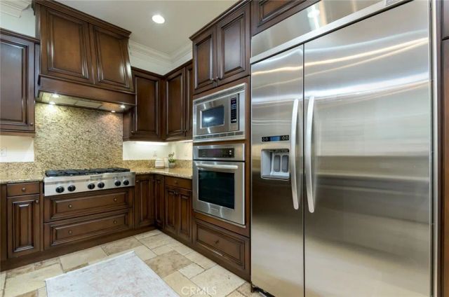 21929 Cortina, Chatsworth, CA 91311