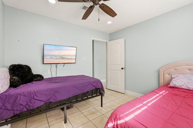 9458 Neuens Road 9458, Houston, TX 77080