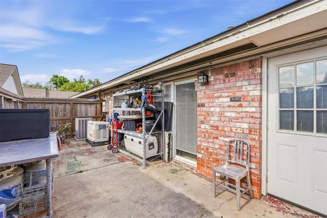 9458 Neuens Road 9458, Houston, TX 77080