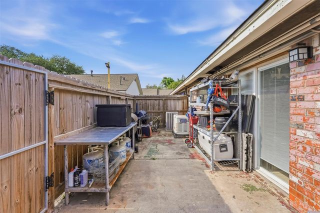 9458 Neuens Road 9458, Houston, TX 77080