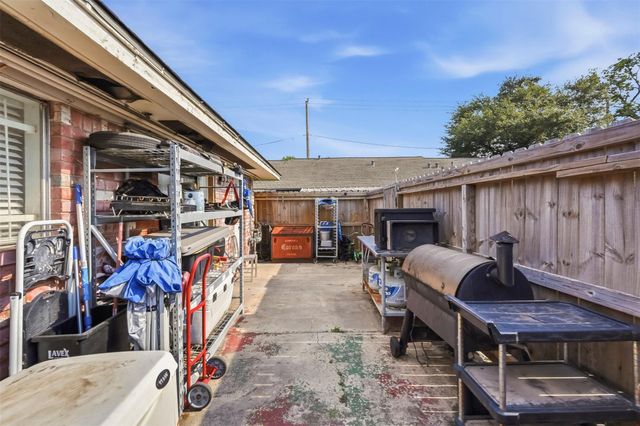 9458 Neuens Road 9458, Houston, TX 77080
