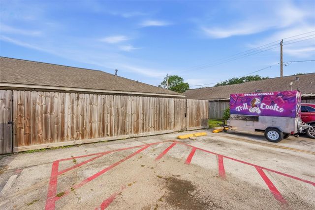 9458 Neuens Road 9458, Houston, TX 77080