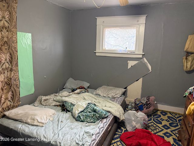 1131 Farrand Street, Lansing, MI 48906