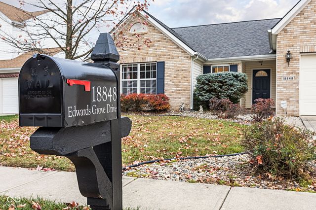 18848 Edwards Grove Drive, Noblesville, IN 46062