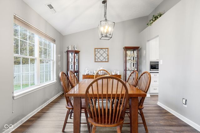 18848 Edwards Grove Drive, Noblesville, IN 46062