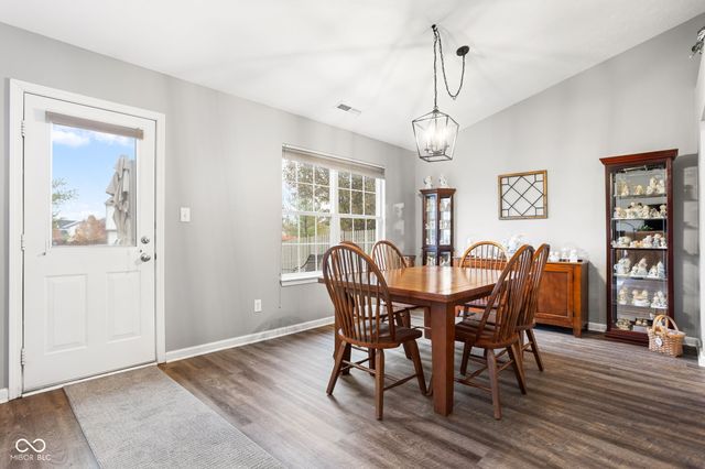 18848 Edwards Grove Drive, Noblesville, IN 46062