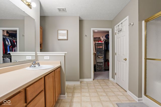 18848 Edwards Grove Drive, Noblesville, IN 46062