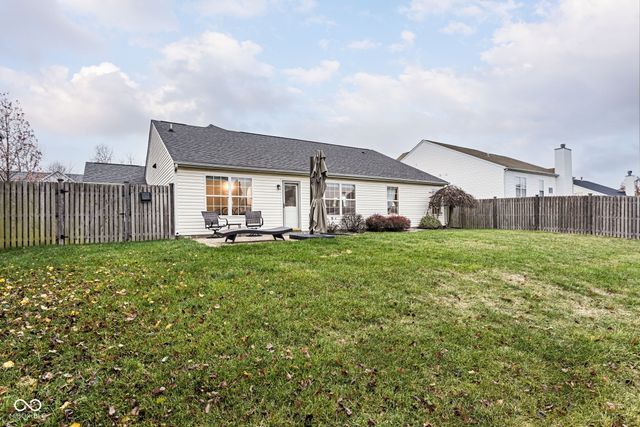 18848 Edwards Grove Drive, Noblesville, IN 46062