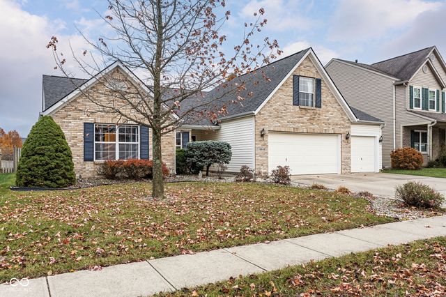 18848 Edwards Grove Drive, Noblesville, IN 46062