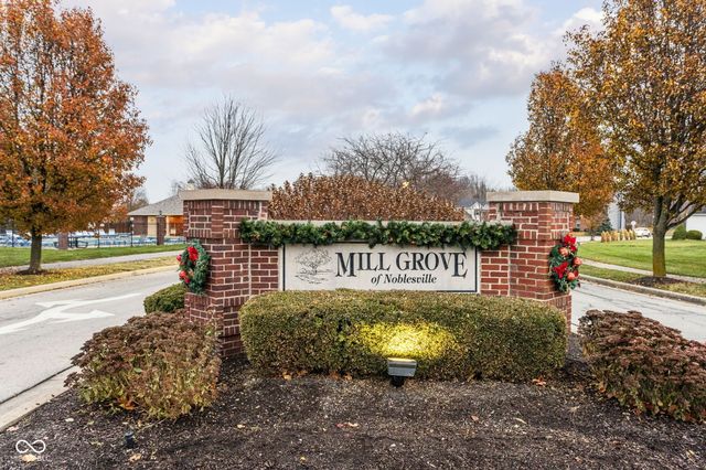 18848 Edwards Grove Drive, Noblesville, IN 46062