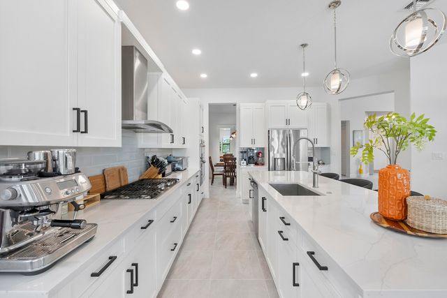 8775 E Baypoint Circle, Parkland, FL 33076