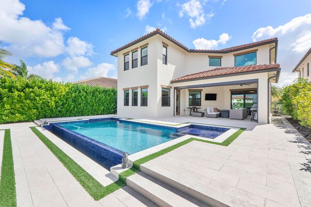 8775 E Baypoint Circle, Parkland, FL 33076