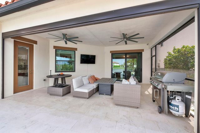 8775 E Baypoint Circle, Parkland, FL 33076