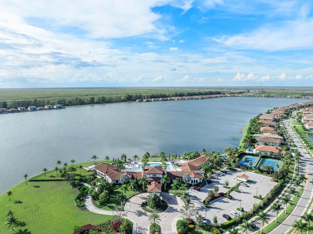 8775 E Baypoint Circle, Parkland, FL 33076