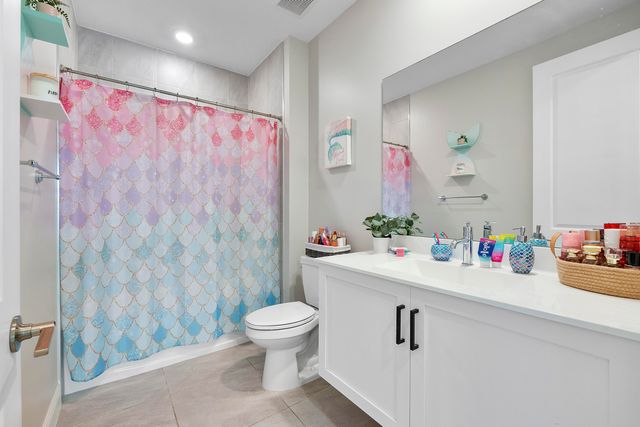 8775 E Baypoint Circle, Parkland, FL 33076