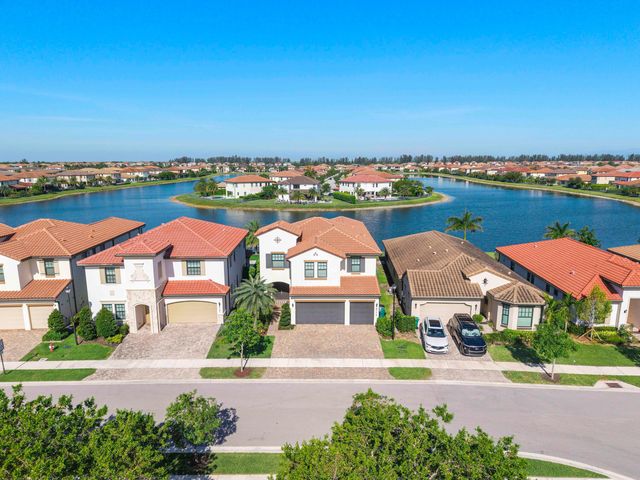 8775 E Baypoint Circle, Parkland, FL 33076