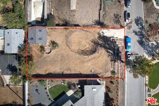 1673 E Calaveras Street, Altadena, CA 91001