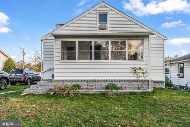 5527 LOCUST ST, Harrisburg, PA 17112