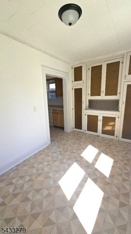 362 Columbia Blvd, Wood-ridge Boro, NJ 07075
