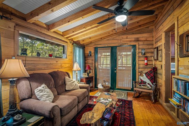 501 Road 9012, Mentone, AL 35984