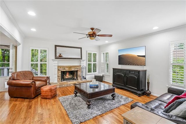 706 Braidwood Ridge NW, Acworth, GA 30101