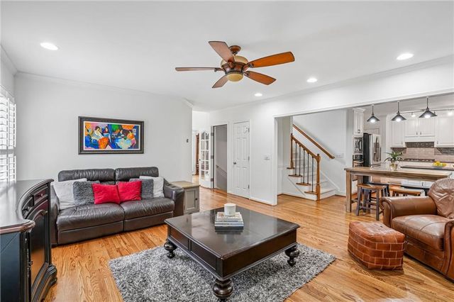 706 Braidwood Ridge NW, Acworth, GA 30101