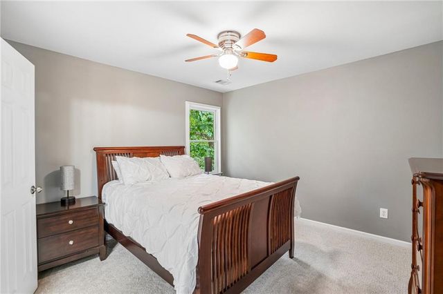 706 Braidwood Ridge NW, Acworth, GA 30101