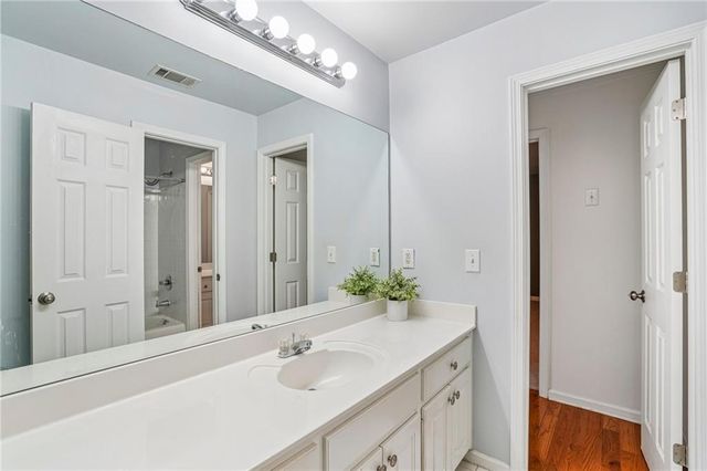 706 Braidwood Ridge NW, Acworth, GA 30101