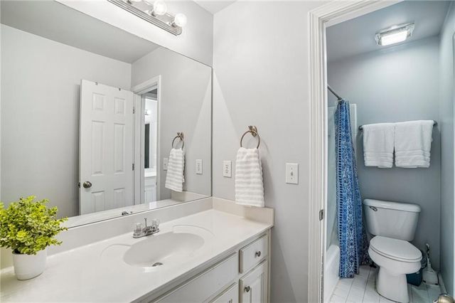 706 Braidwood Ridge NW, Acworth, GA 30101