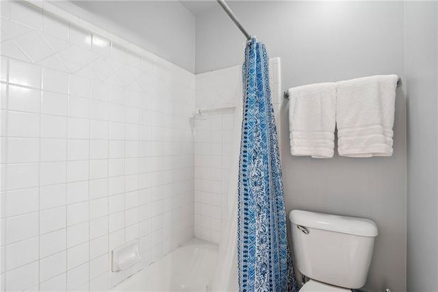 706 Braidwood Ridge NW, Acworth, GA 30101