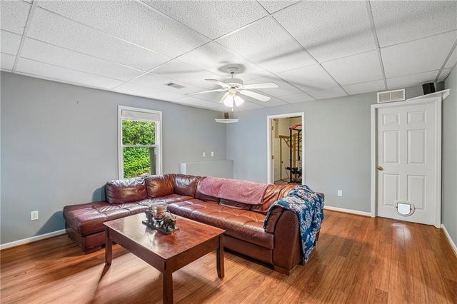 706 Braidwood Ridge NW, Acworth, GA 30101
