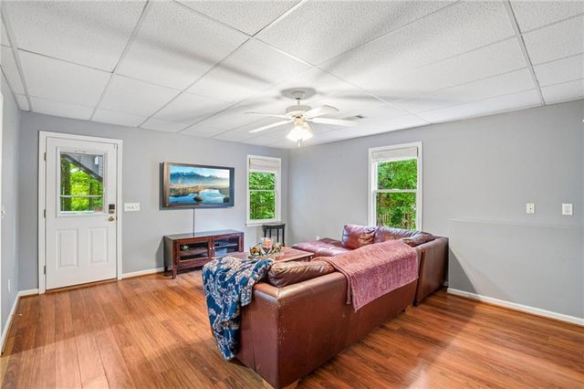 706 Braidwood Ridge NW, Acworth, GA 30101
