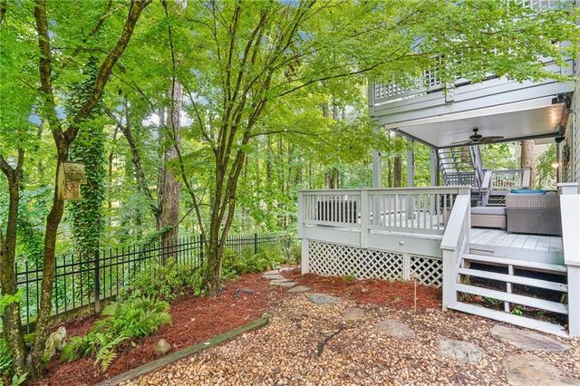 706 Braidwood Ridge NW, Acworth, GA 30101