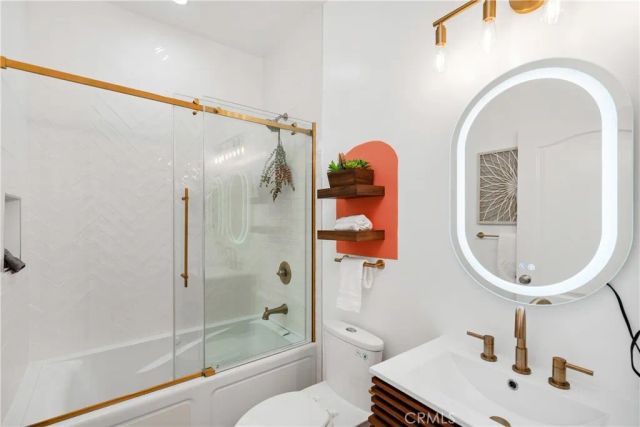828 N Hudson 106, Los Angeles, CA 90038