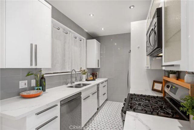 828 N Hudson 106, Los Angeles, CA 90038