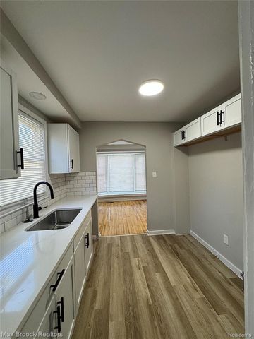 6267 Piedmont Street, Detroit, MI 48228