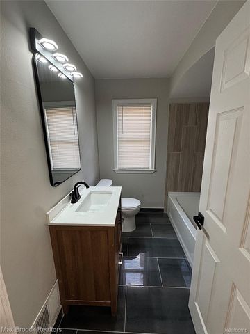 6267 Piedmont Street, Detroit, MI 48228