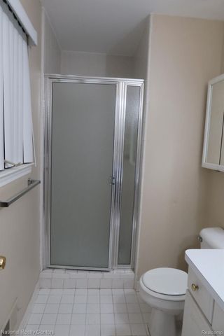 8373 Jefferson Court, Warren, MI 48093