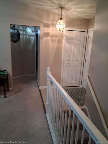 8373 Jefferson Court, Warren, MI 48093