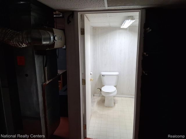 8373 Jefferson Court, Warren, MI 48093