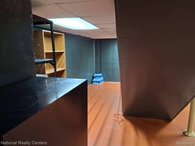 8373 Jefferson Court, Warren, MI 48093