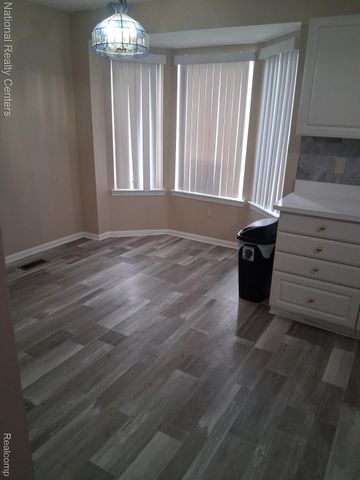 8373 Jefferson Court, Warren, MI 48093