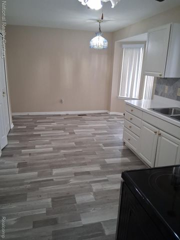 8373 Jefferson Court, Warren, MI 48093