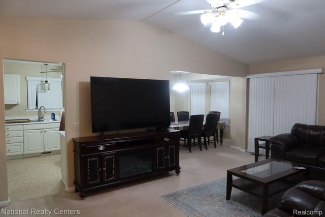 8373 Jefferson Court, Warren, MI 48093