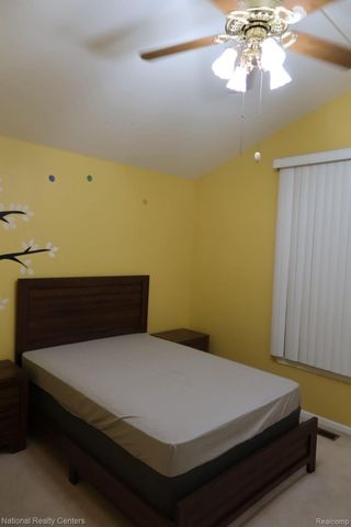 8373 Jefferson Court, Warren, MI 48093