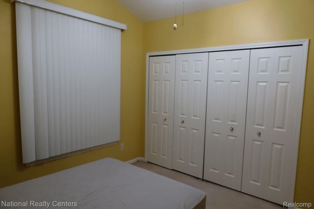 8373 Jefferson Court, Warren, MI 48093