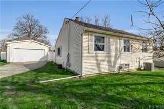 9 Primrose Drive, Cheektowaga, NY 14225